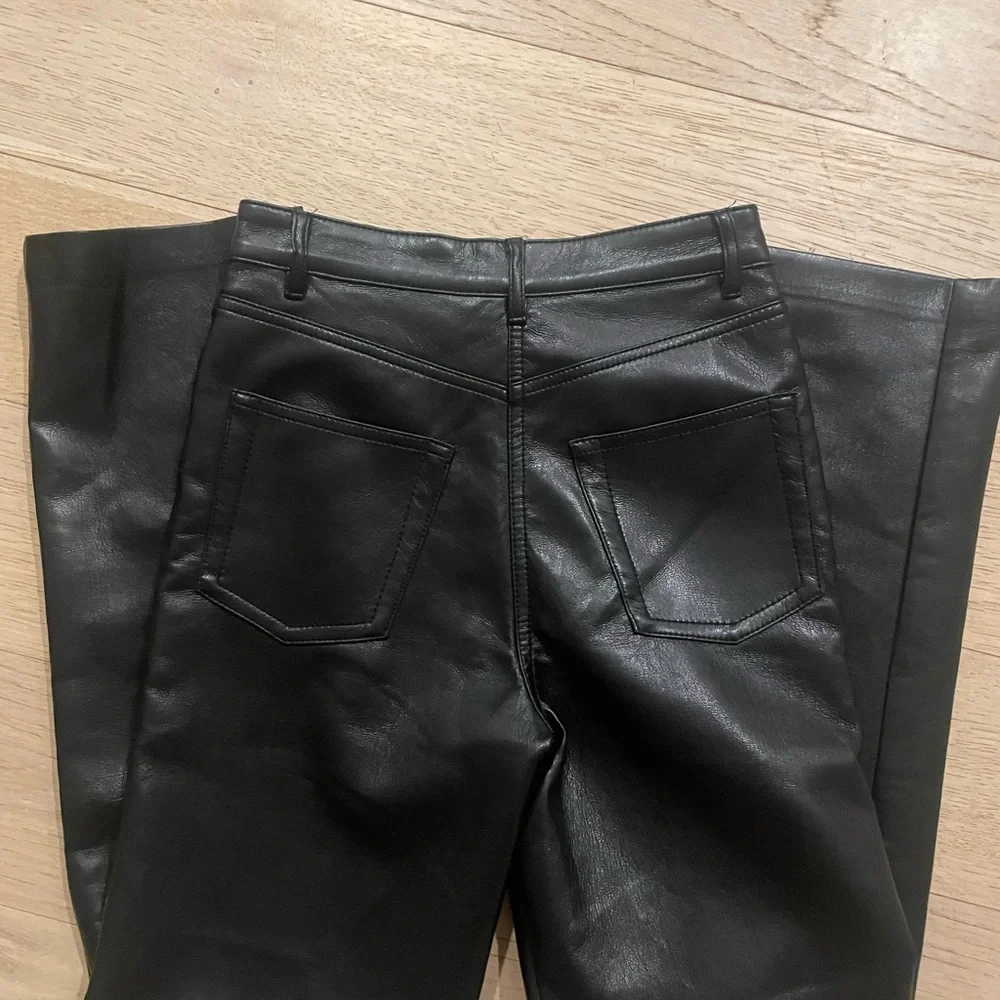 Aritzia Wilfred high waisted leather pant Melina size 00 - Picture 5 of 5